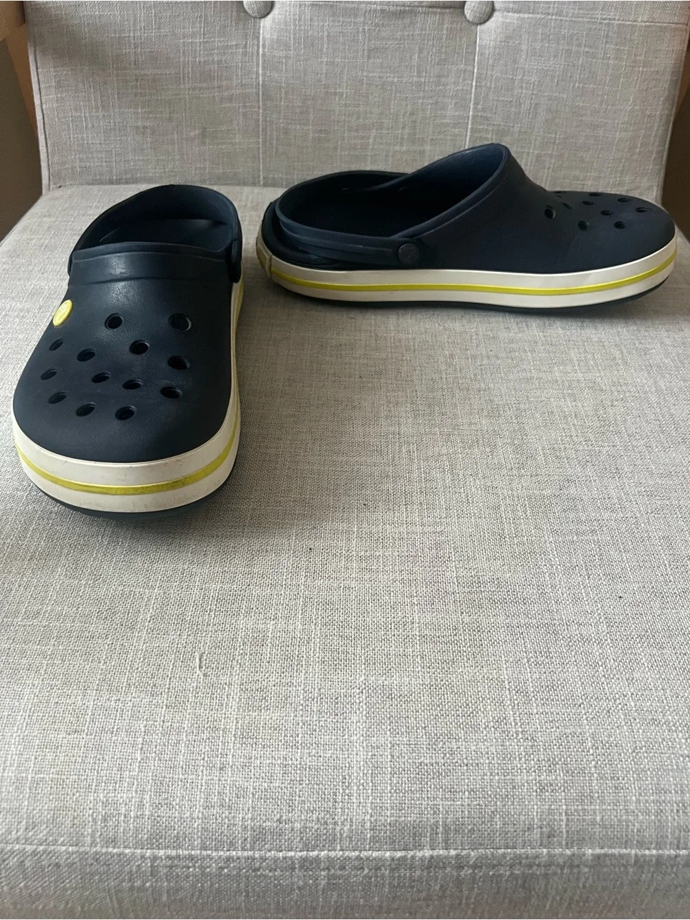 CROCS Crocband Navy Clogs w/strap, men’s 10, lightweight casual